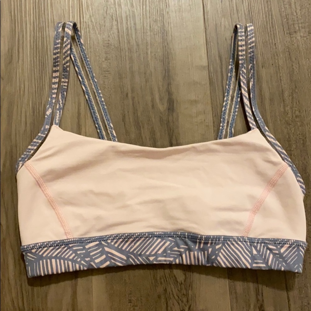 Lululemon sports bra